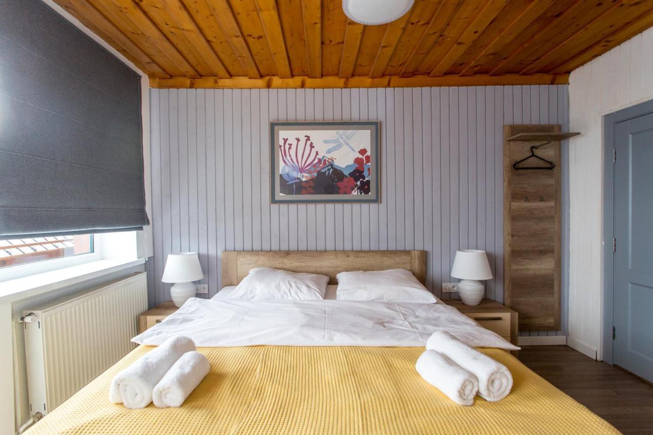 Guesthouse Yes In Bodafalu Kültér fotó