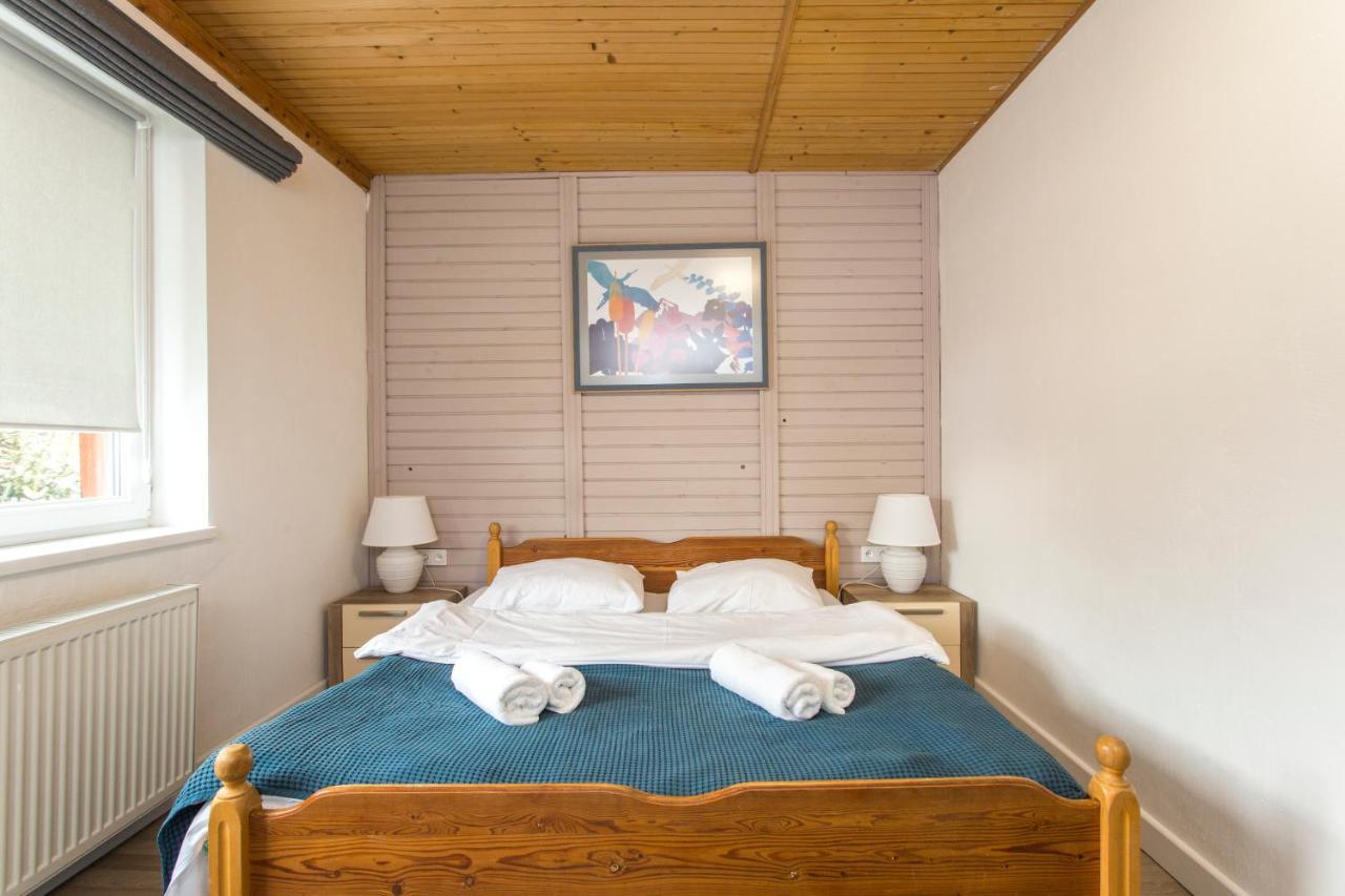 Guesthouse Yes In Bodafalu Kültér fotó