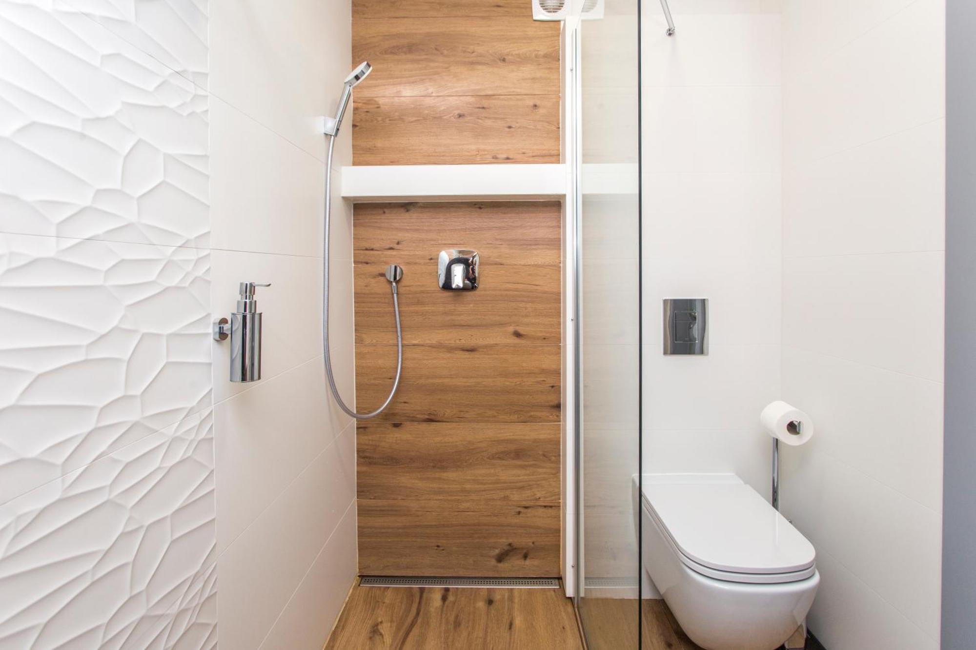 Guesthouse Yes In Bodafalu Kültér fotó