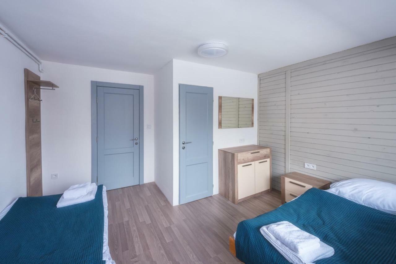 Guesthouse Yes In Bodafalu Kültér fotó